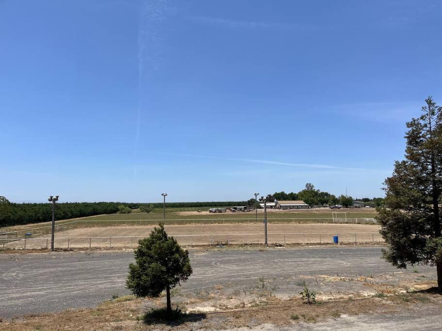 Adorable 1 Bedroom With Pool, And Horse Arena Oakdale Esterno foto
