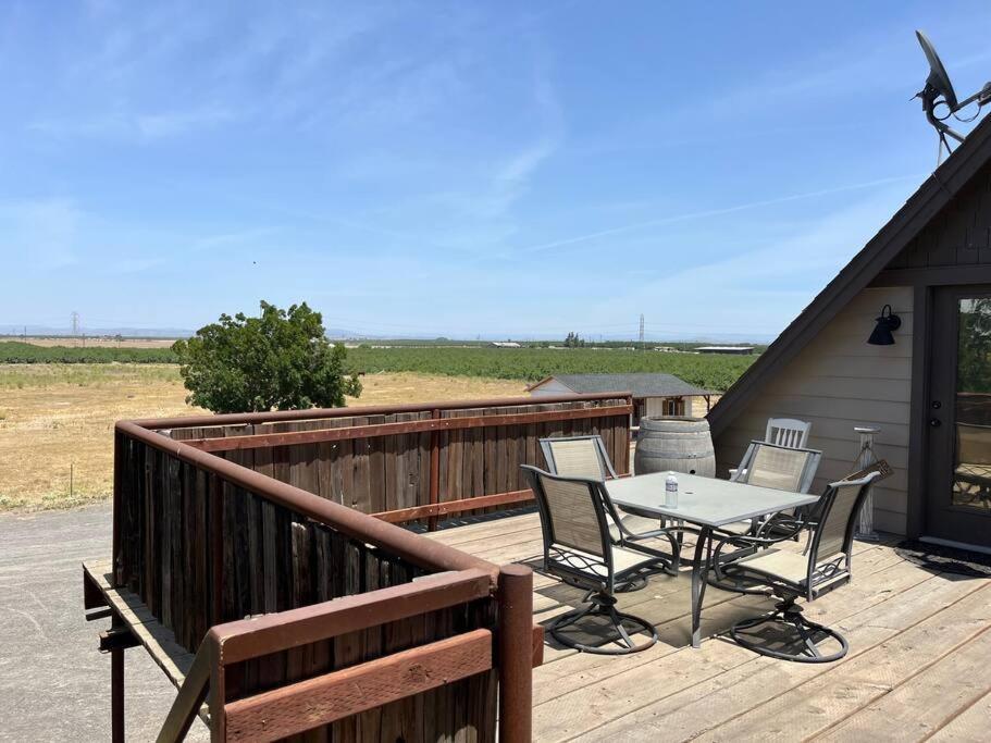 Adorable 1 Bedroom With Pool, And Horse Arena Oakdale Esterno foto
